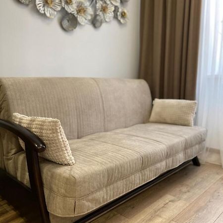 לבוב Homelike Apartment מראה חיצוני תמונה