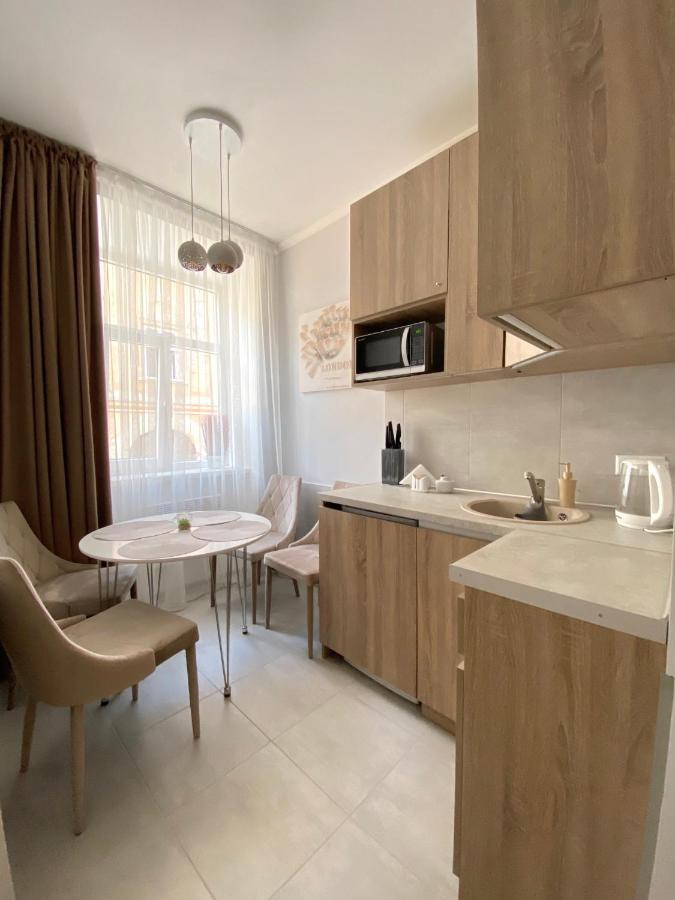 לבוב Homelike Apartment מראה חיצוני תמונה